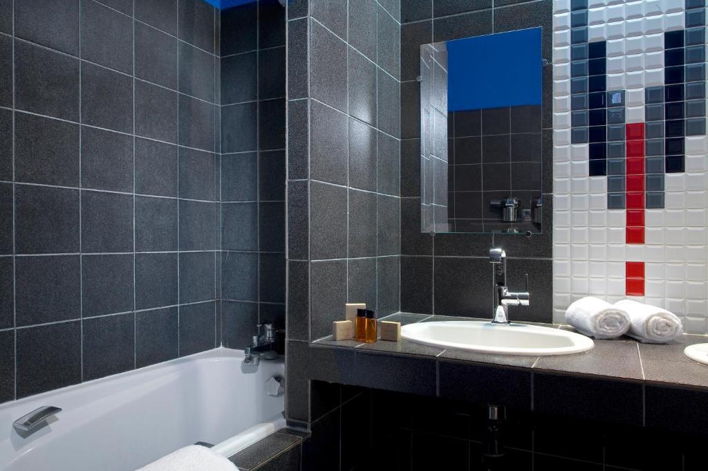 Relais Du Bois Saint Georges - Hotel De Charme Saintes Habitación foto